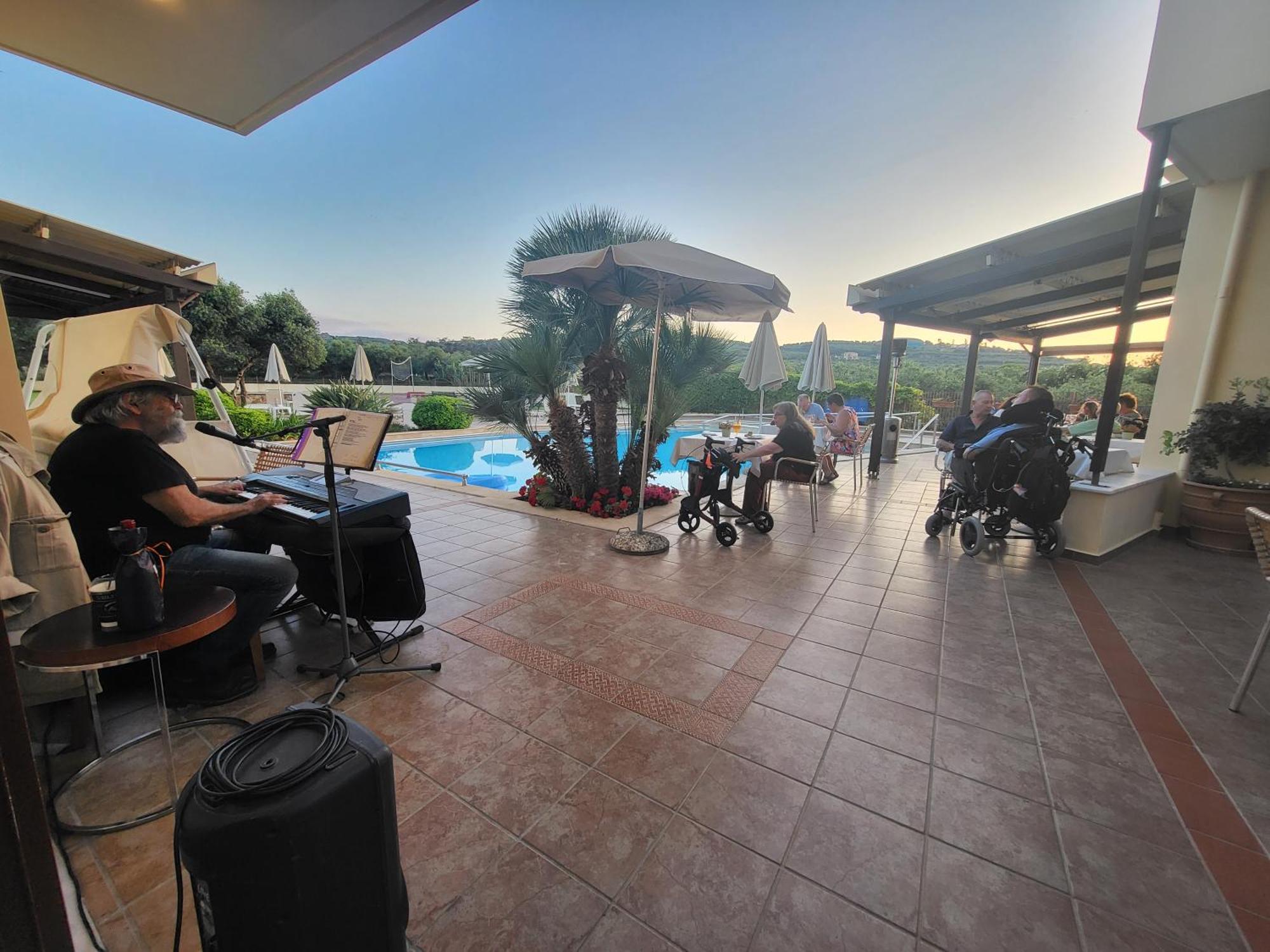 Eria Resort For People With Special Abilities Maleme Esterno foto